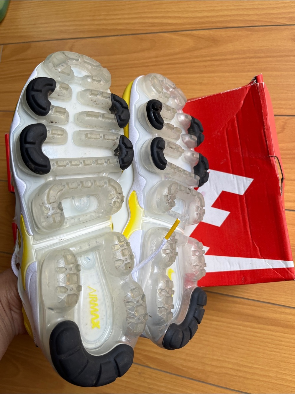 Nike Air VaporMax Plus W 7.5 - Picture 4 of 11